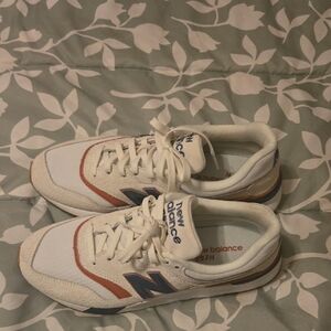 New Balance White and Blue Athletic Sneakers Retro Design